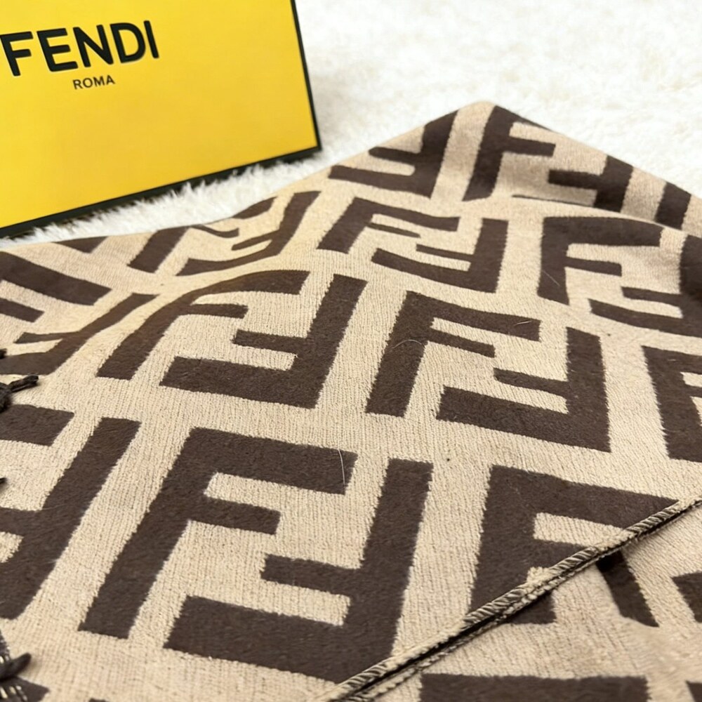 Fendi Beige Chocolate Large FF Fringe Scarf - Picture 3 of 4